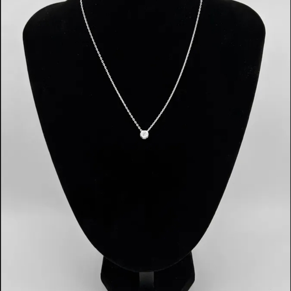 Elegant Silver Necklace